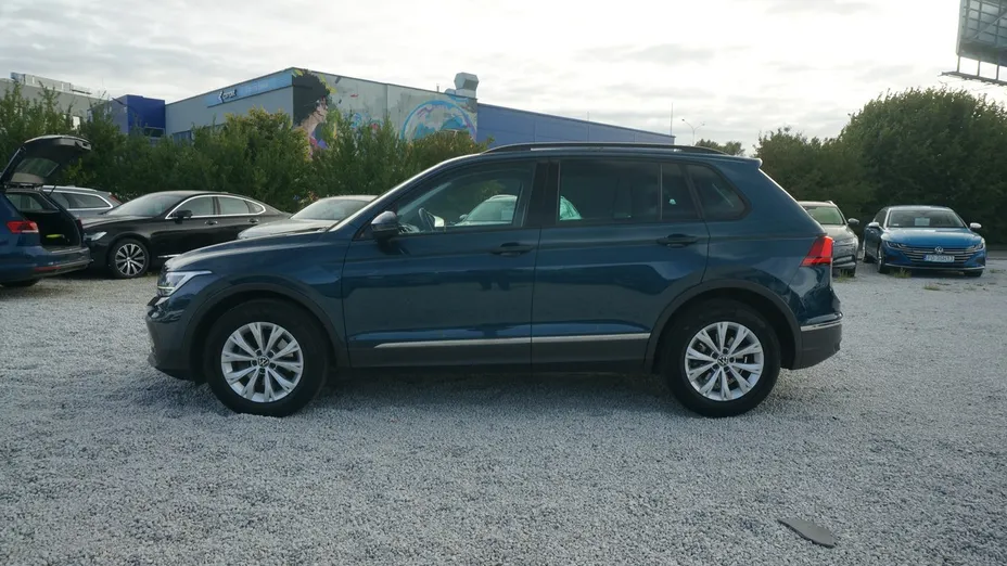 VOLKSWAGEN Tiguan -