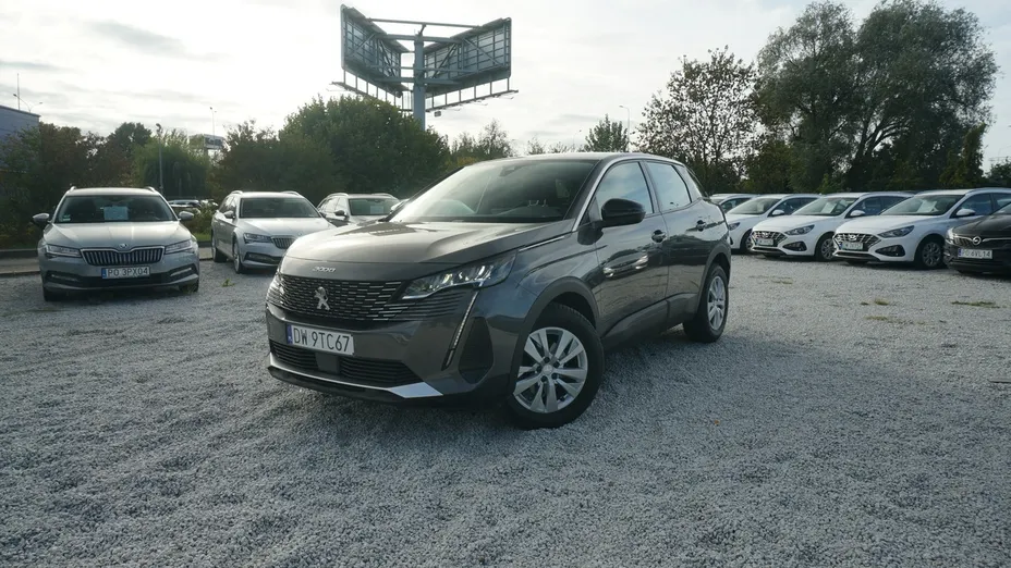 PEUGEOT 3008 -