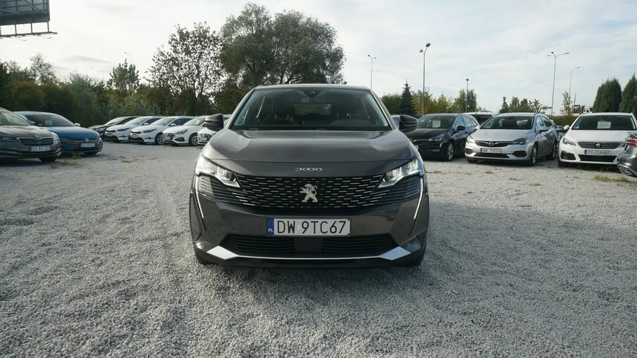 PEUGEOT 3008 -
