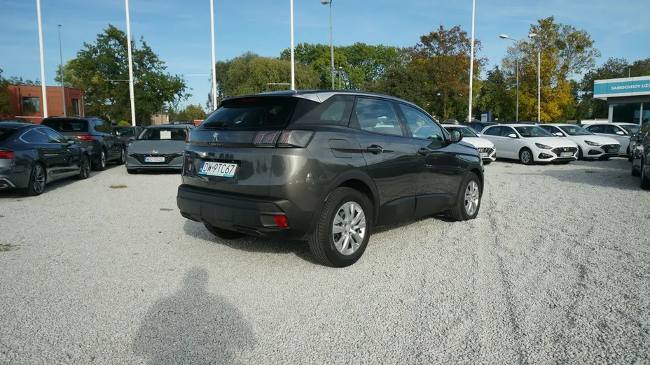 PEUGEOT 3008 -