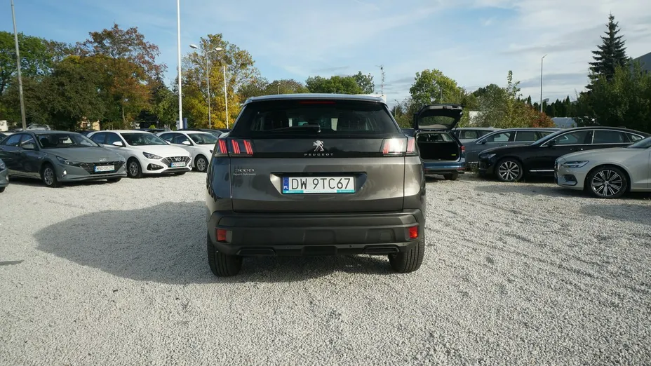 PEUGEOT 3008 -