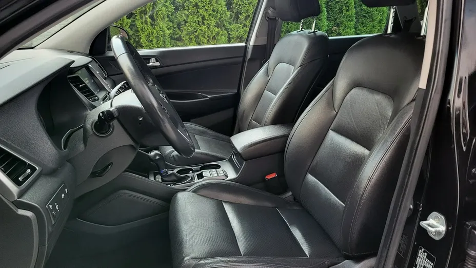 HYUNDAI Tucson -