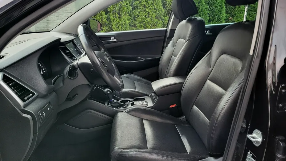 HYUNDAI Tucson -