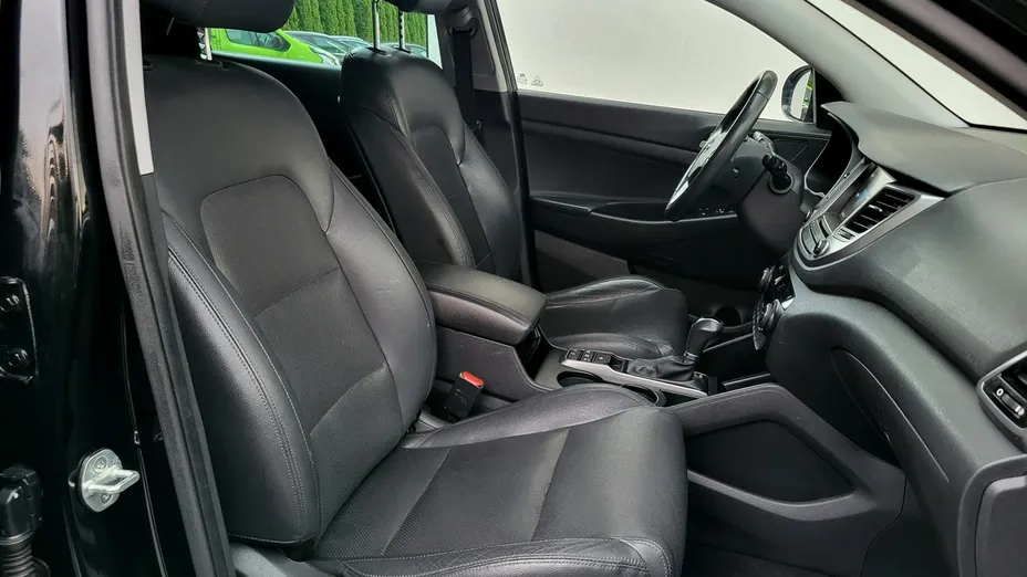 HYUNDAI Tucson -