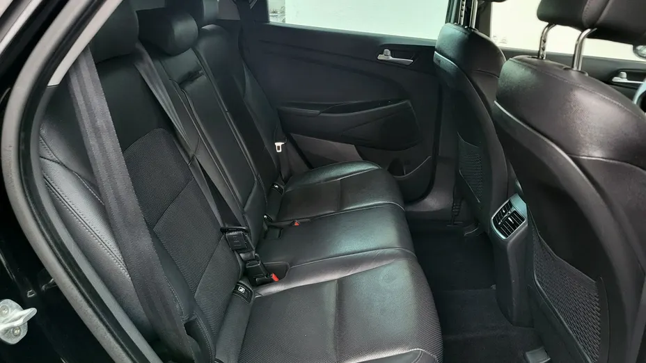 HYUNDAI Tucson -