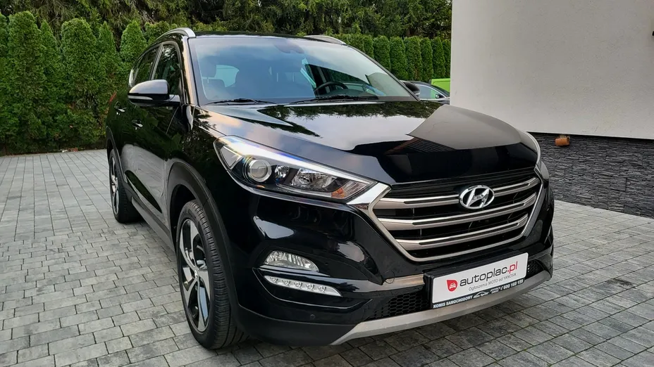 HYUNDAI Tucson -