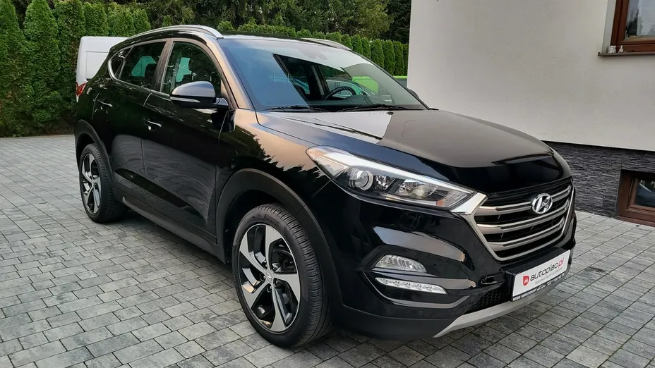 HYUNDAI Tucson -