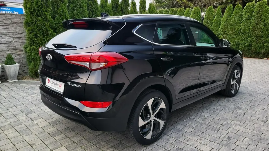 HYUNDAI Tucson -