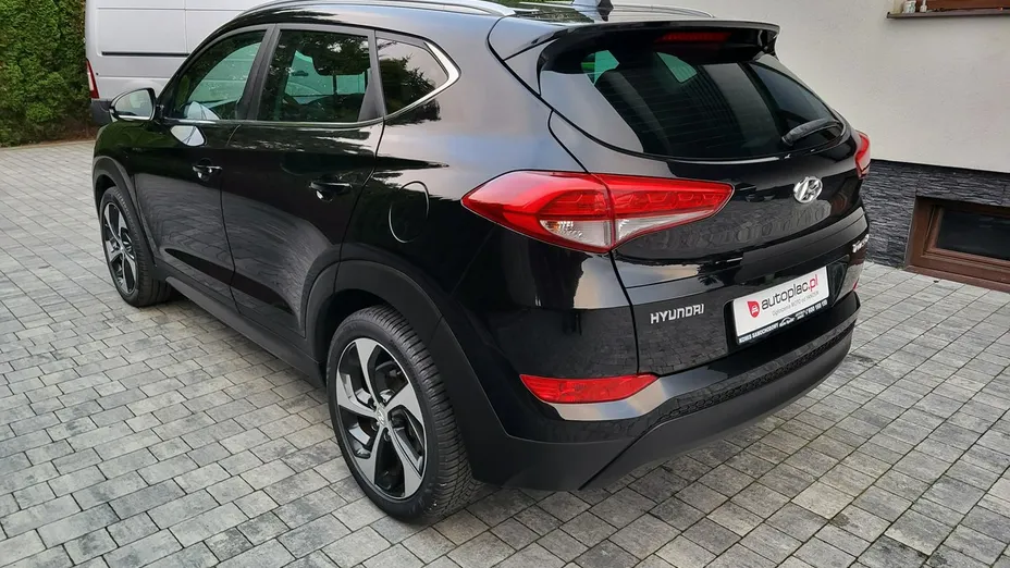 HYUNDAI Tucson -