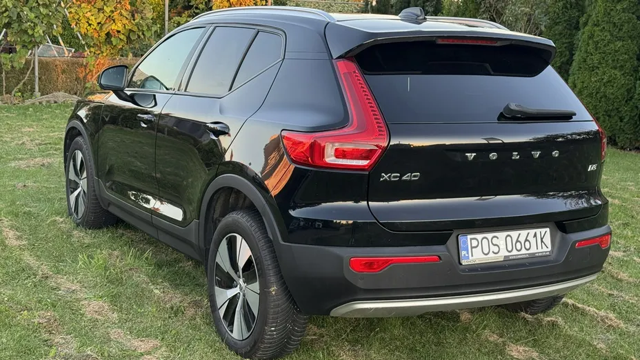 VOLVO XC40 -