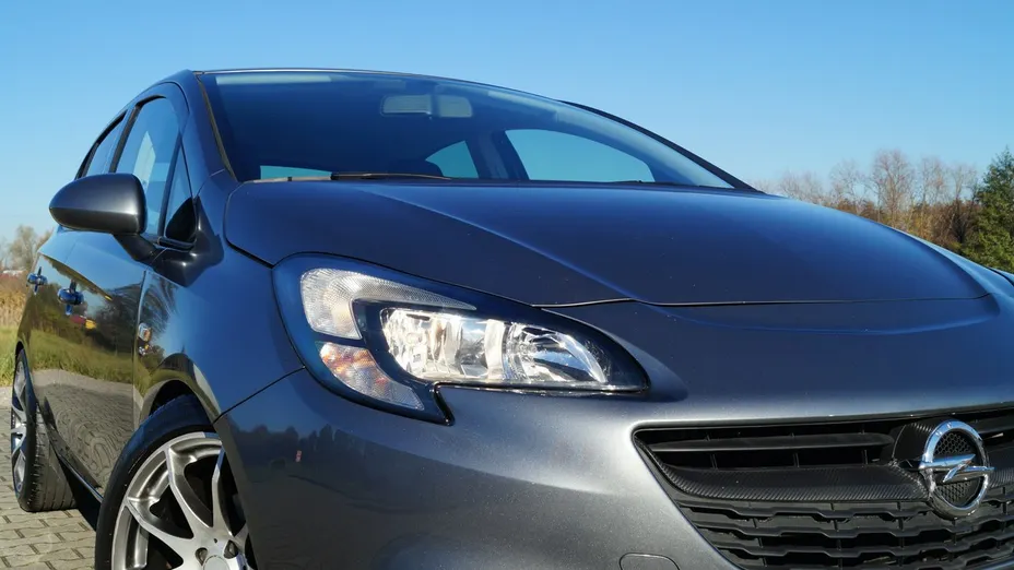 OPEL Corsa -