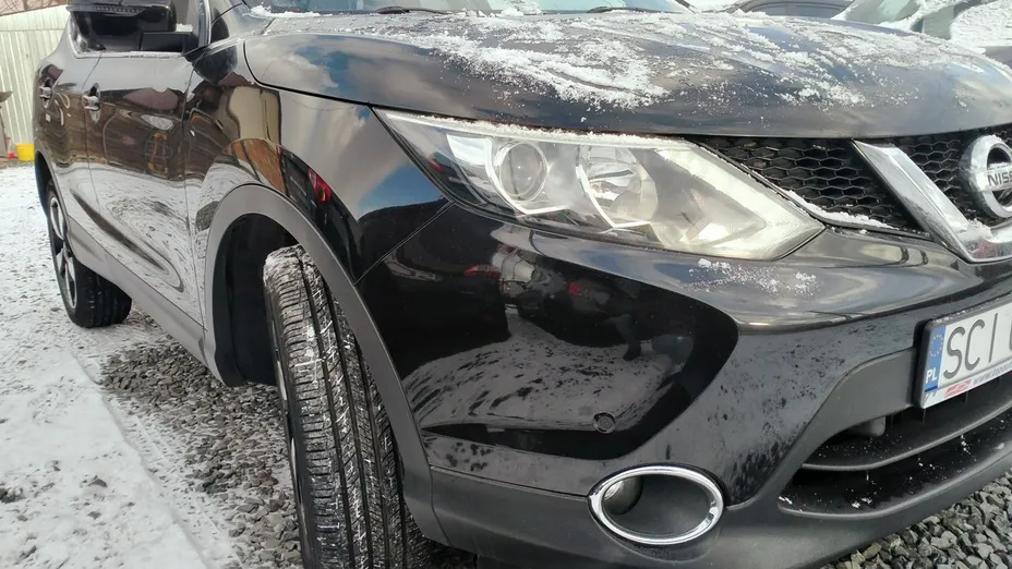 NISSAN Qashqai -