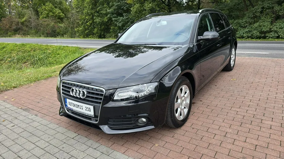 AUDI A4 -