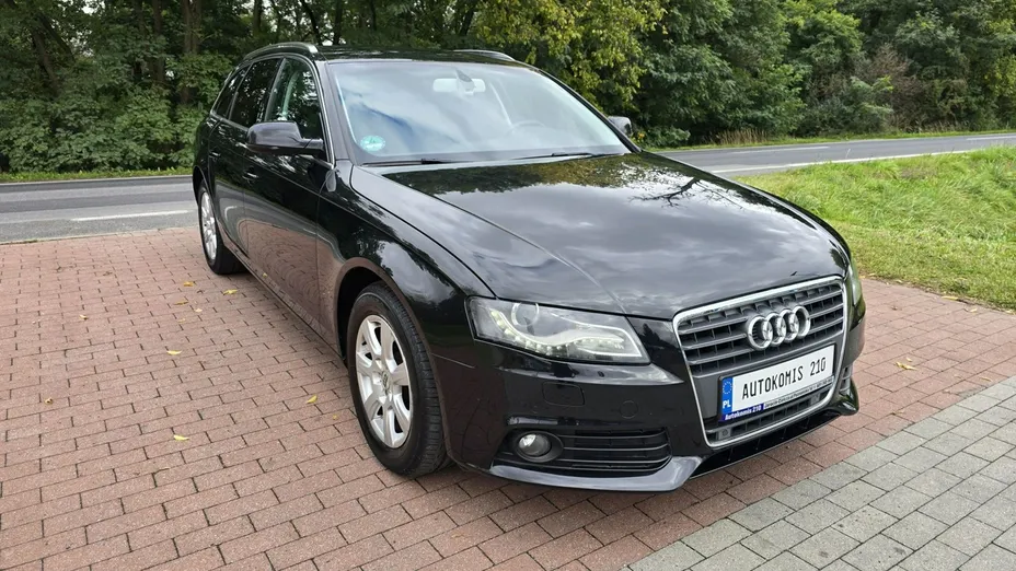 AUDI A4 -