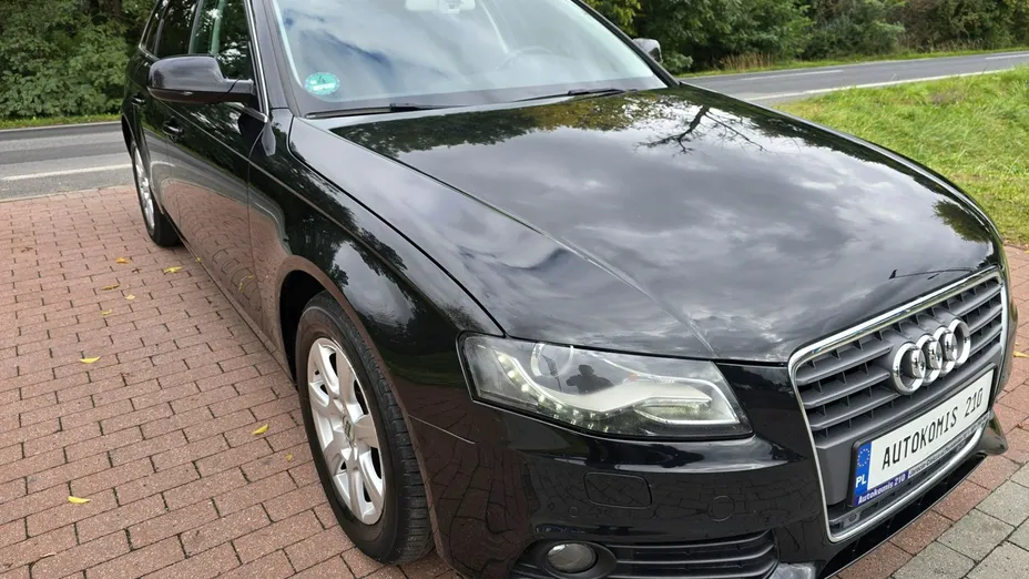 AUDI A4 -