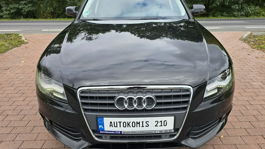 AUDI A4 -