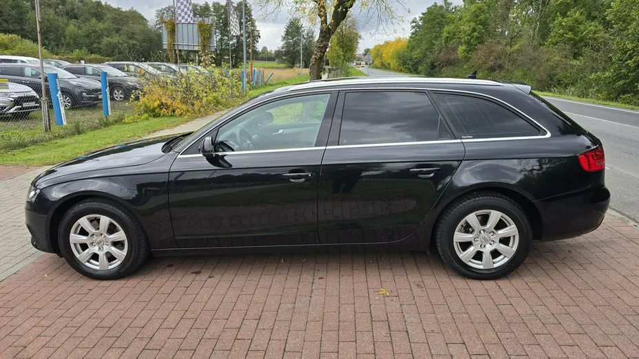 AUDI A4 -