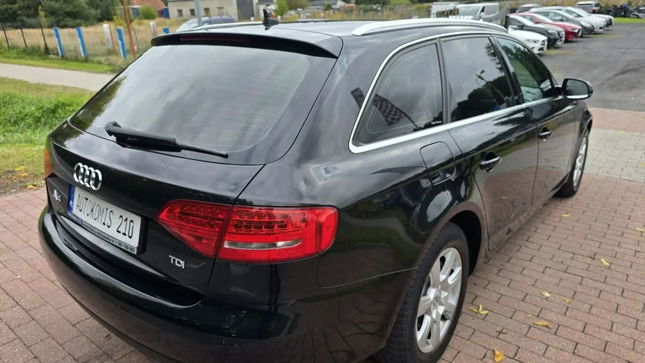 AUDI A4 -