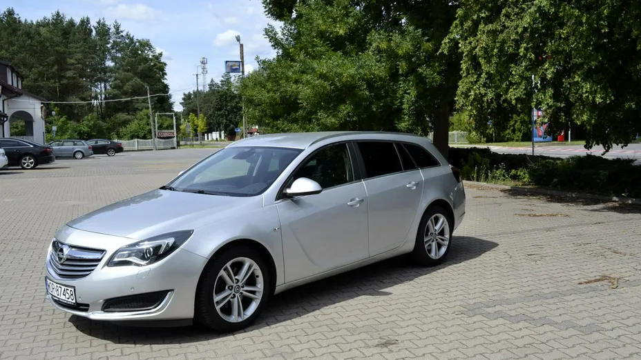 OPEL Insignia -