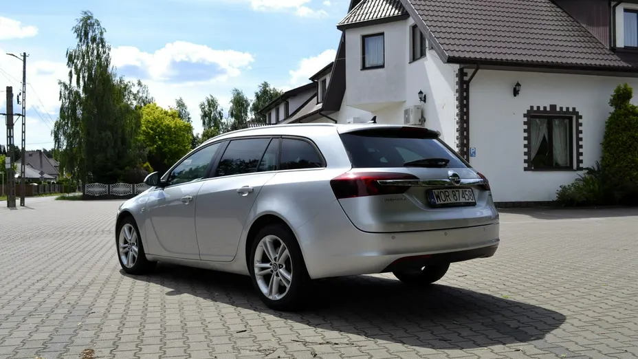 OPEL Insignia -