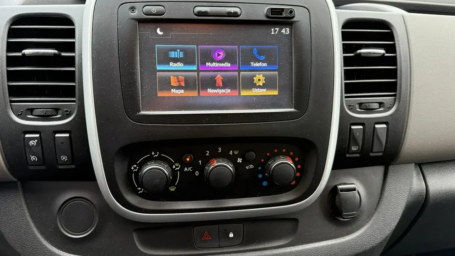 RENAULT Trafic -