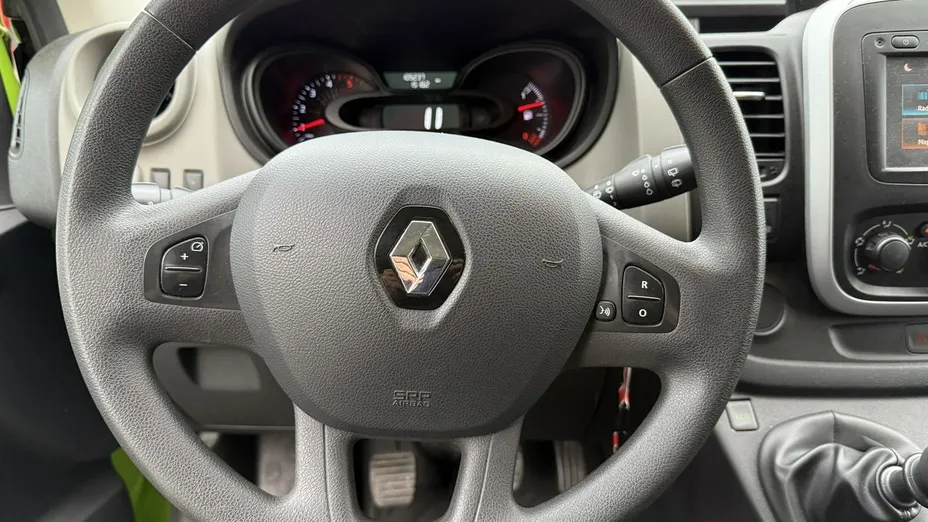 RENAULT Trafic -