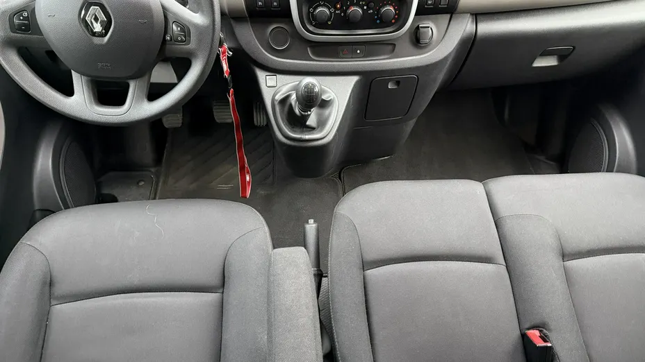RENAULT Trafic -
