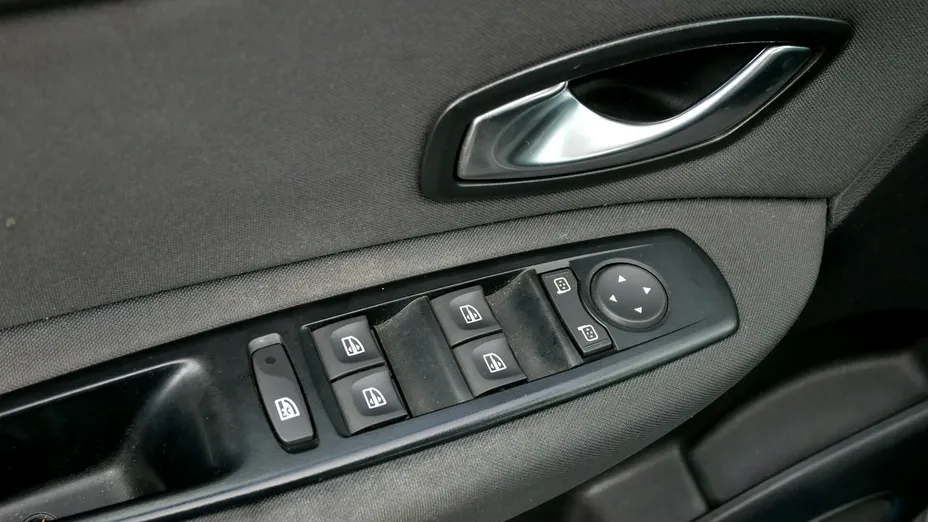 RENAULT Scenic -