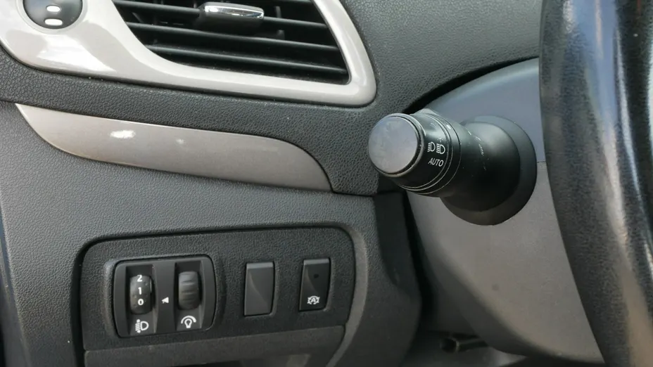 RENAULT Scenic -
