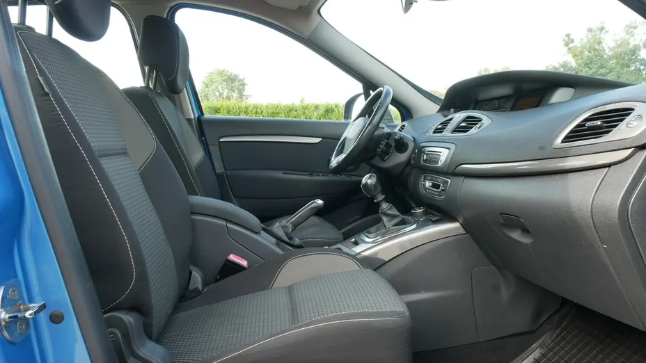 RENAULT Scenic -