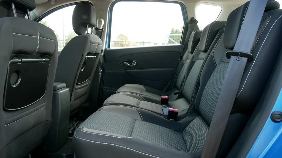 RENAULT Scenic -