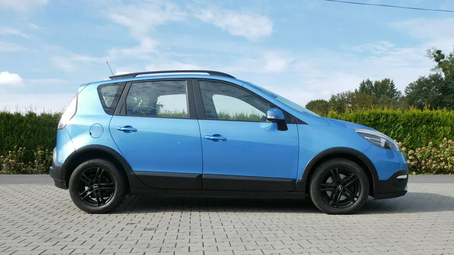 RENAULT Scenic -