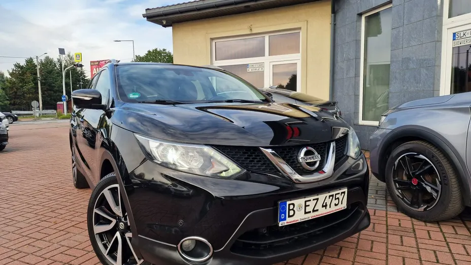 NISSAN Qashqai -