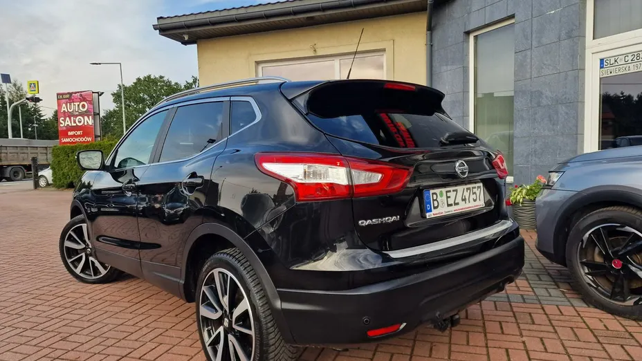 NISSAN Qashqai -