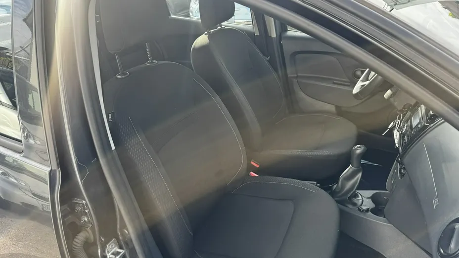 DACIA Sandero -