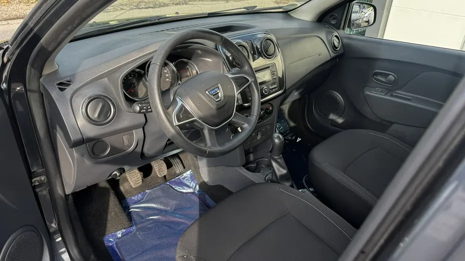 DACIA Sandero -