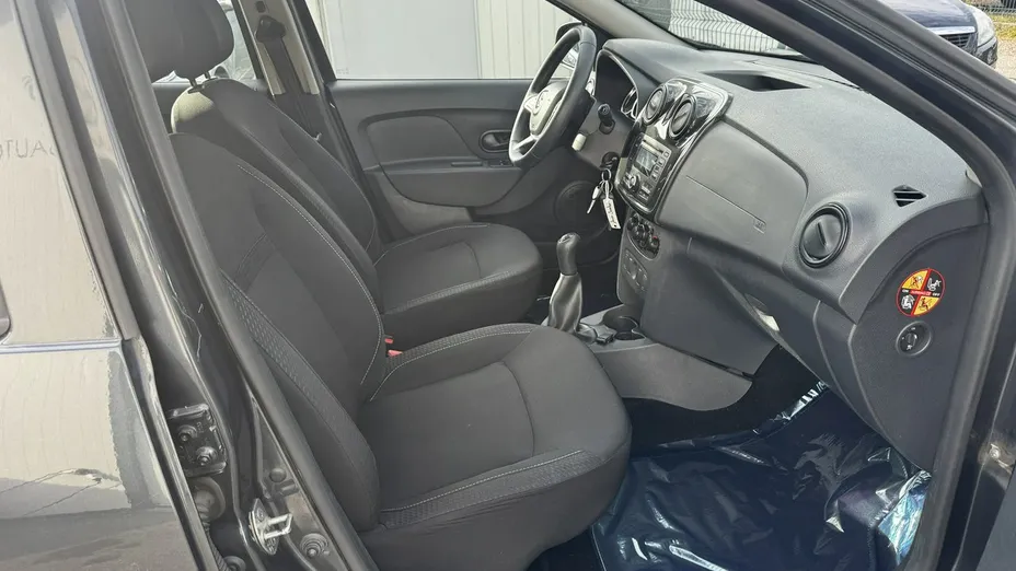 DACIA Sandero -