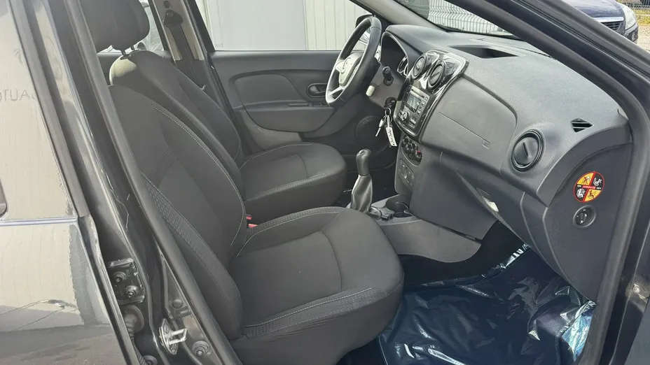 DACIA Sandero -