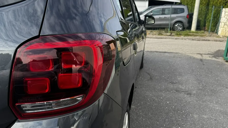 DACIA Sandero -