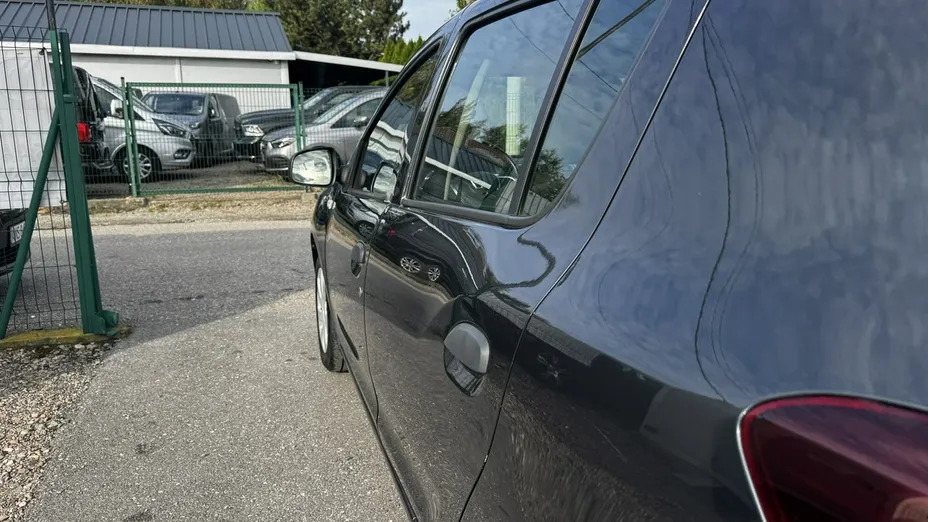 DACIA Sandero -