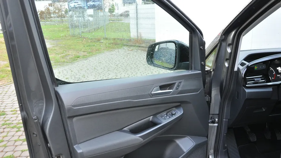 FORD Tourneo Connect -