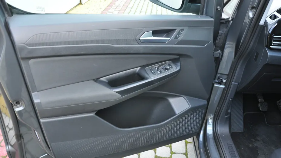 FORD Tourneo Connect -