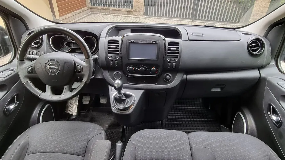 OPEL Vivaro -