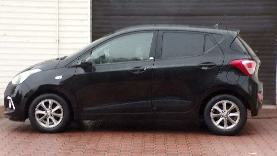 HYUNDAI i10 -