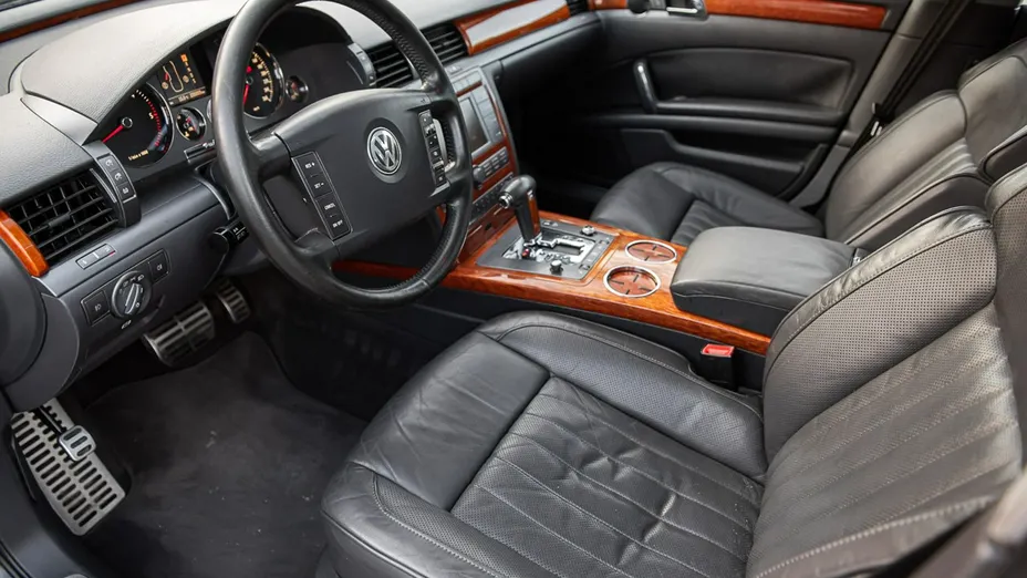 VOLKSWAGEN Phaeton -