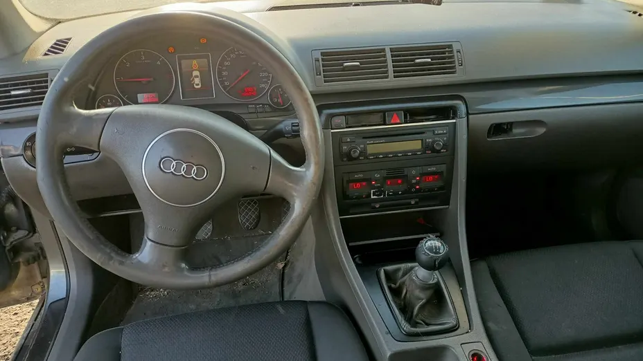 AUDI A4 -