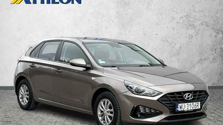 HYUNDAI i30 -