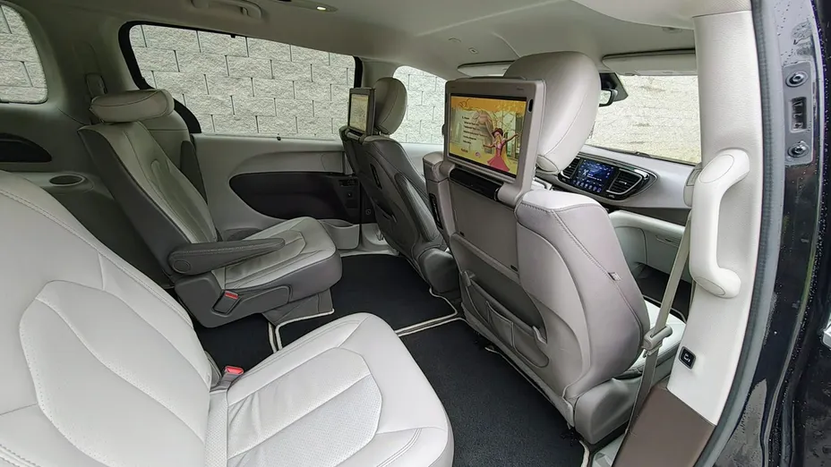 CHRYSLER Pacifica -