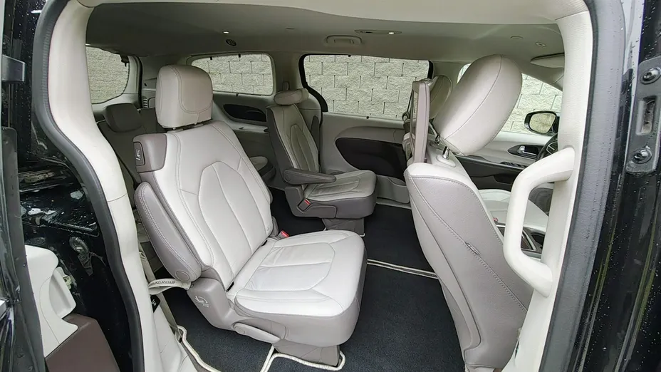 CHRYSLER Pacifica -
