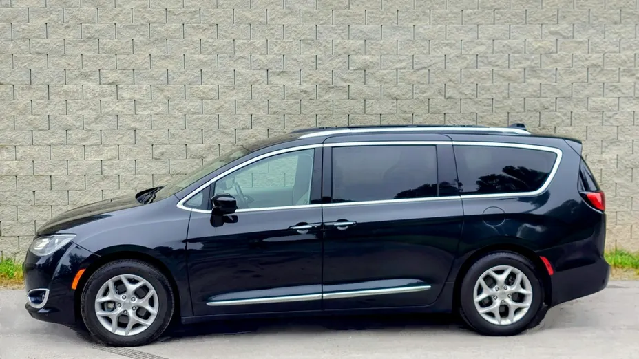 CHRYSLER Pacifica -